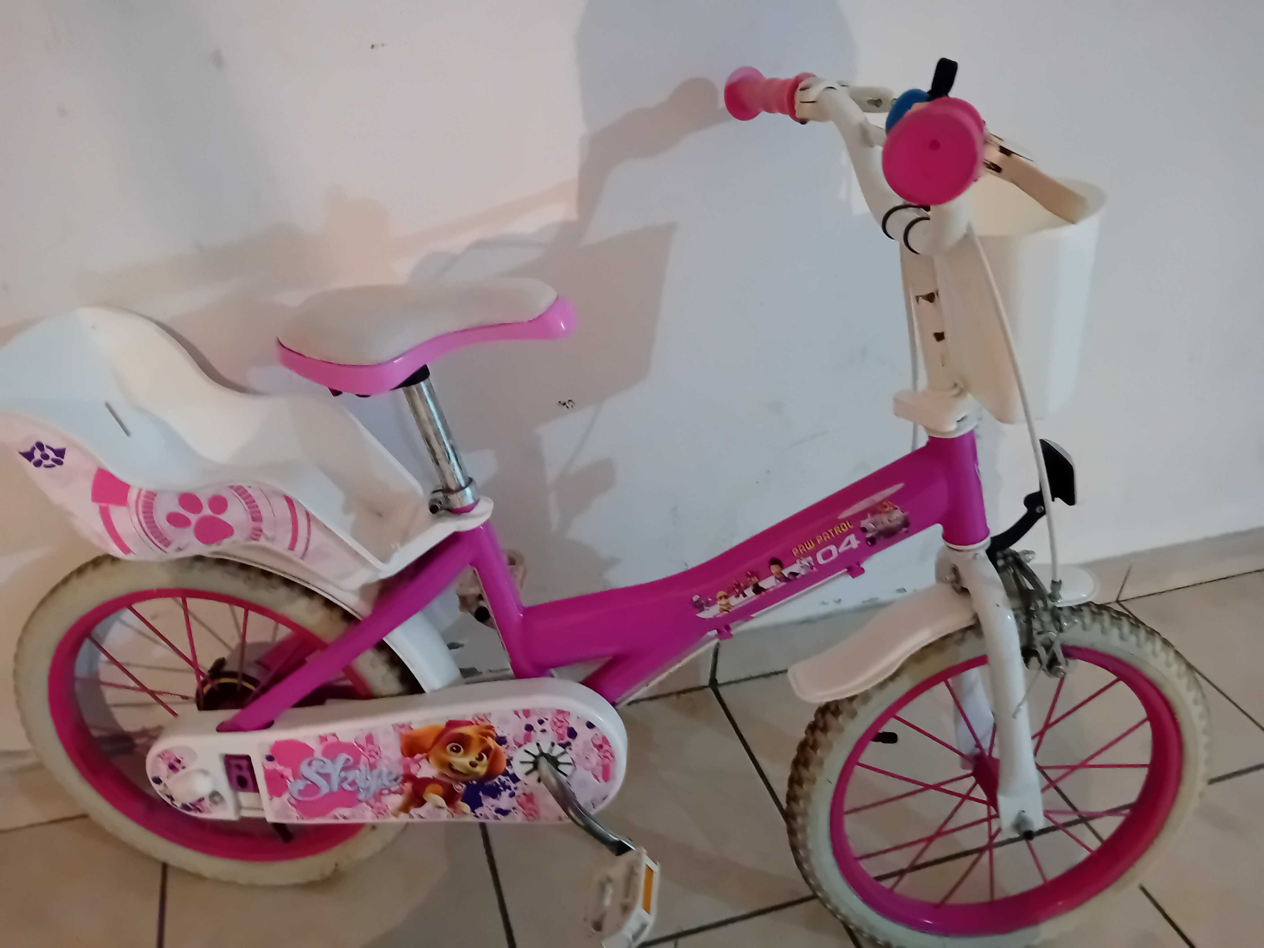 Bicicleta de menina