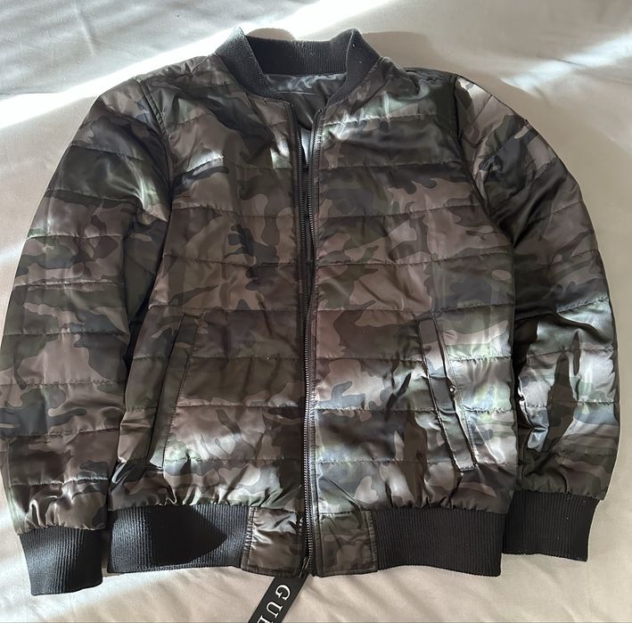 Куртка бомбер Guess