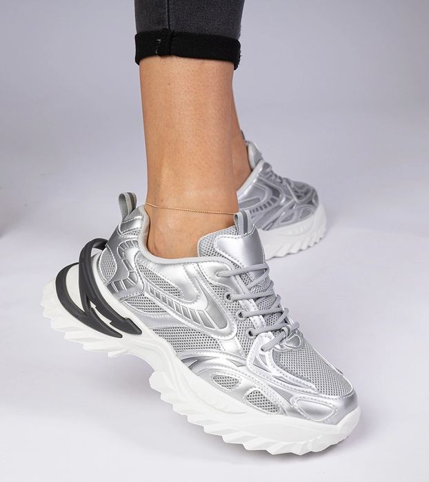 Srebrne sneakersy sportowe na masywnej podeszwie Lirata
