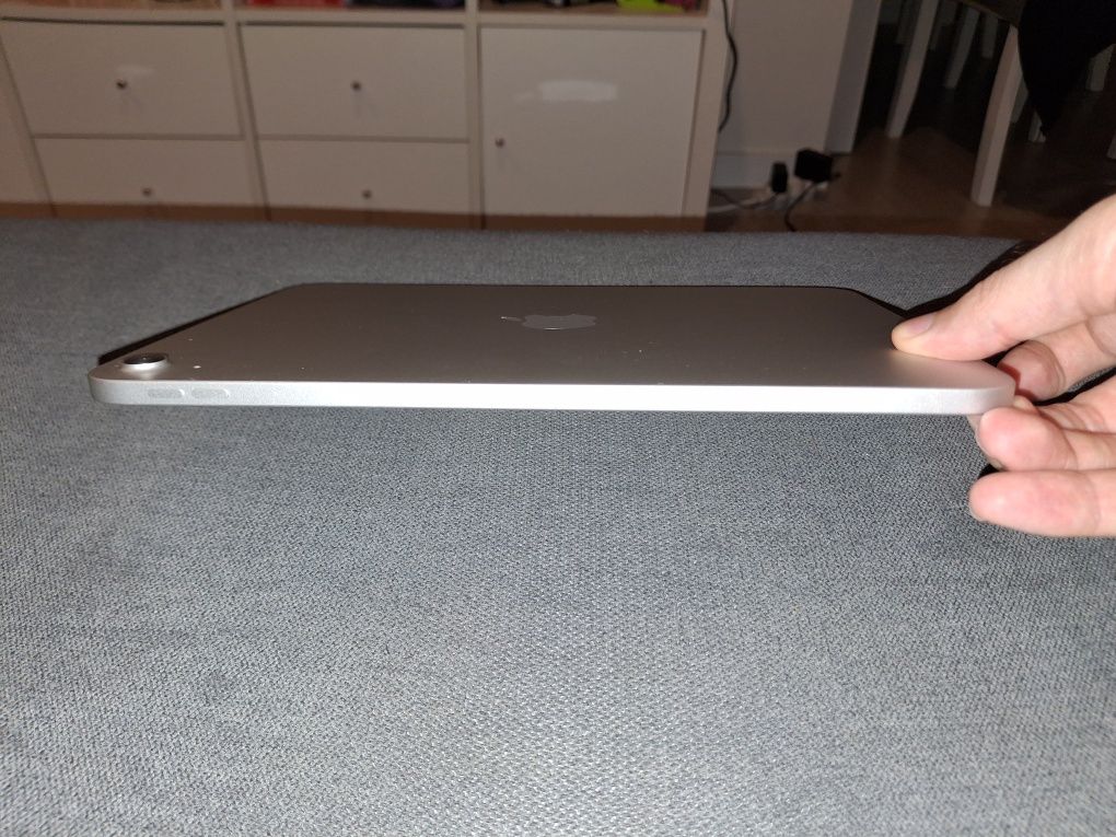 Apple Ipad A16 (A3354) de 11 polegadas - 16/07 em Lisboa e Caldas