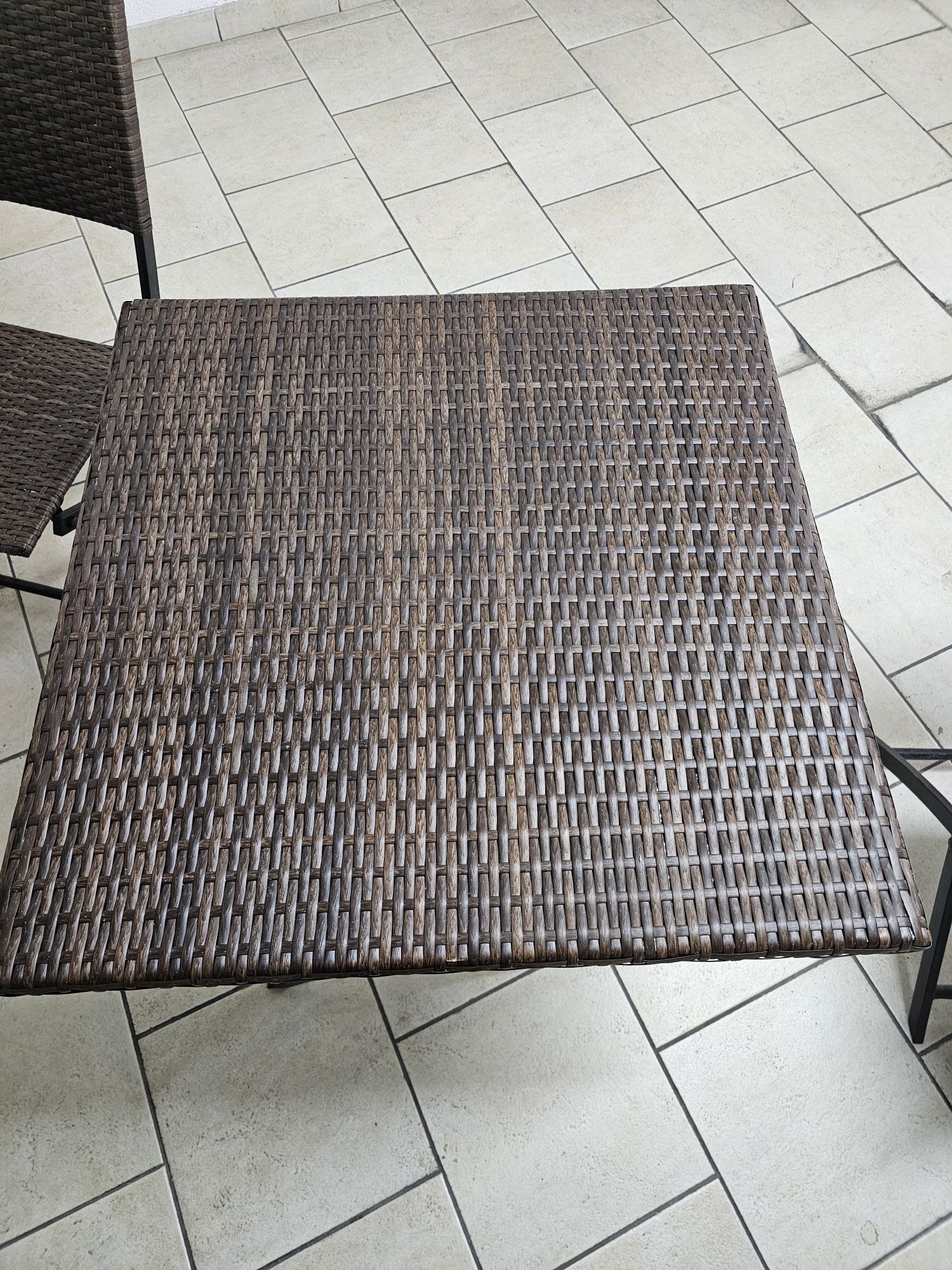 Mesa e cadeiras de jardim/exterior