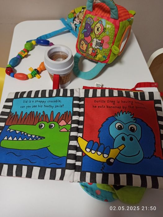 Лот іграшок для найменших, книги м'які гризунці