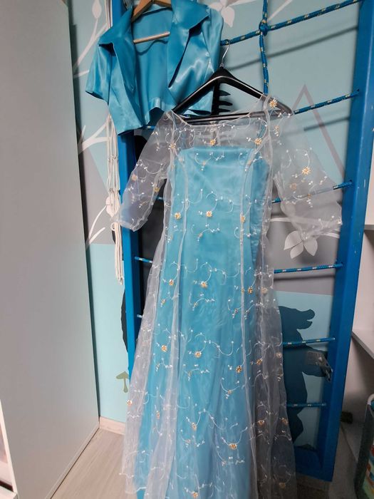 Sukienka Turkusowo niebieska + bolerko lub tiulowa haftowana nażutka