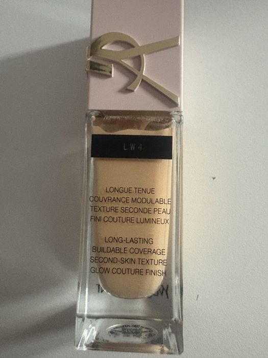 Ysl podklad  all hours glow