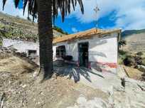 Moradia T2 para reabilitar - Serra de Fora - Porto Santo