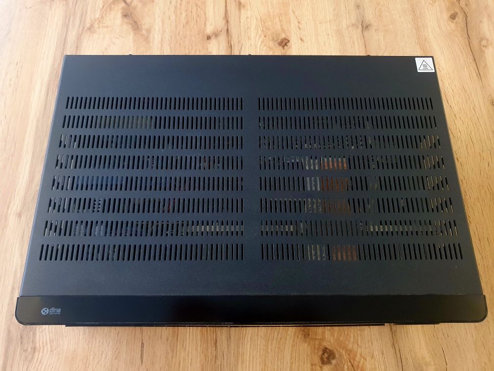 Harman Kardon HK3770  Amplituner Stereo 2x120W