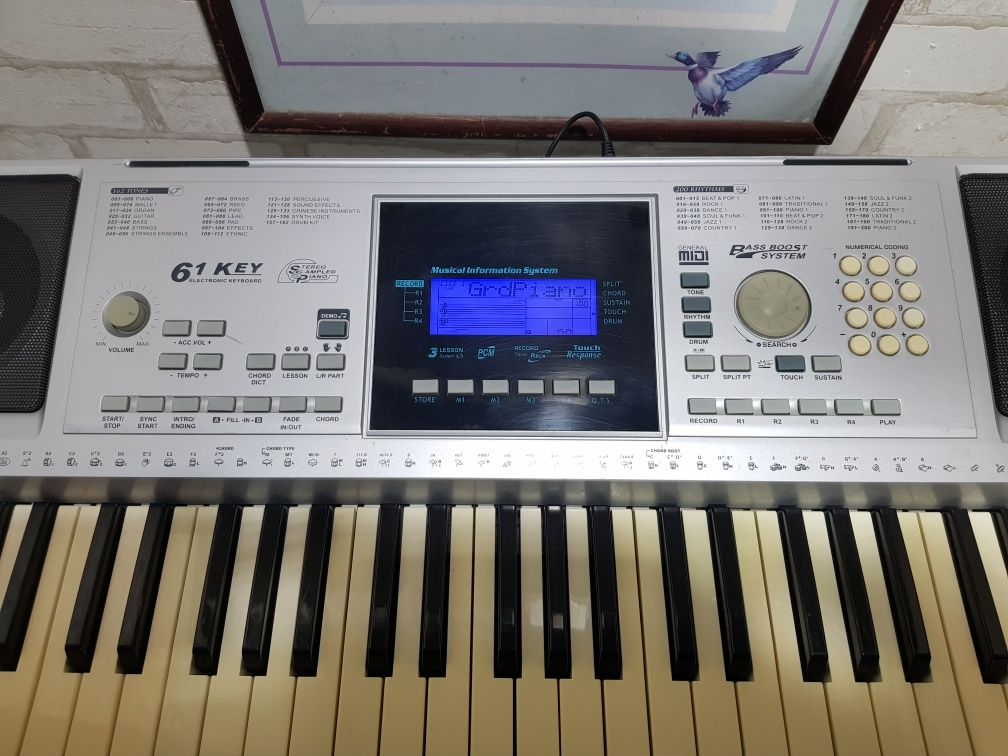 Синтезатор Clifton LP 6210c, Hohner PSK75, на 61 динамічну клавішу