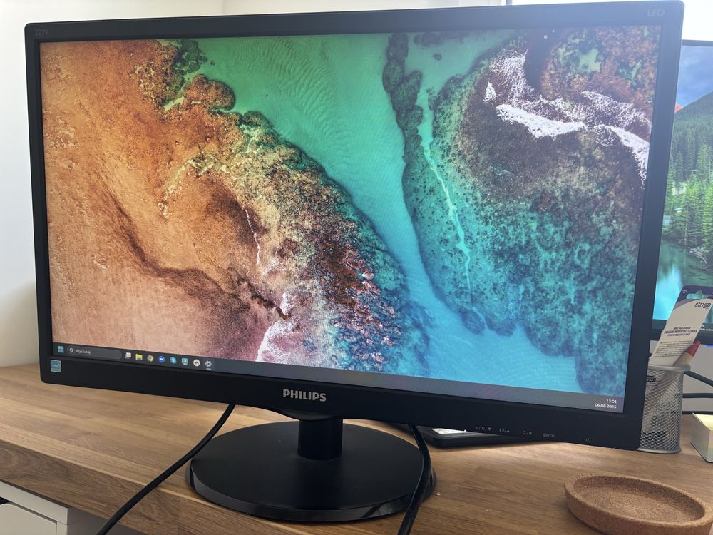 Monitor Philips 223V5L