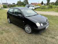 Vw polo 1.0 benzyna 16 lat w jednych  rekach klima
