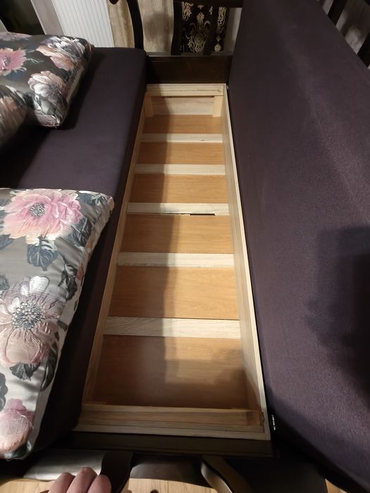 Диван .Єврокнижка