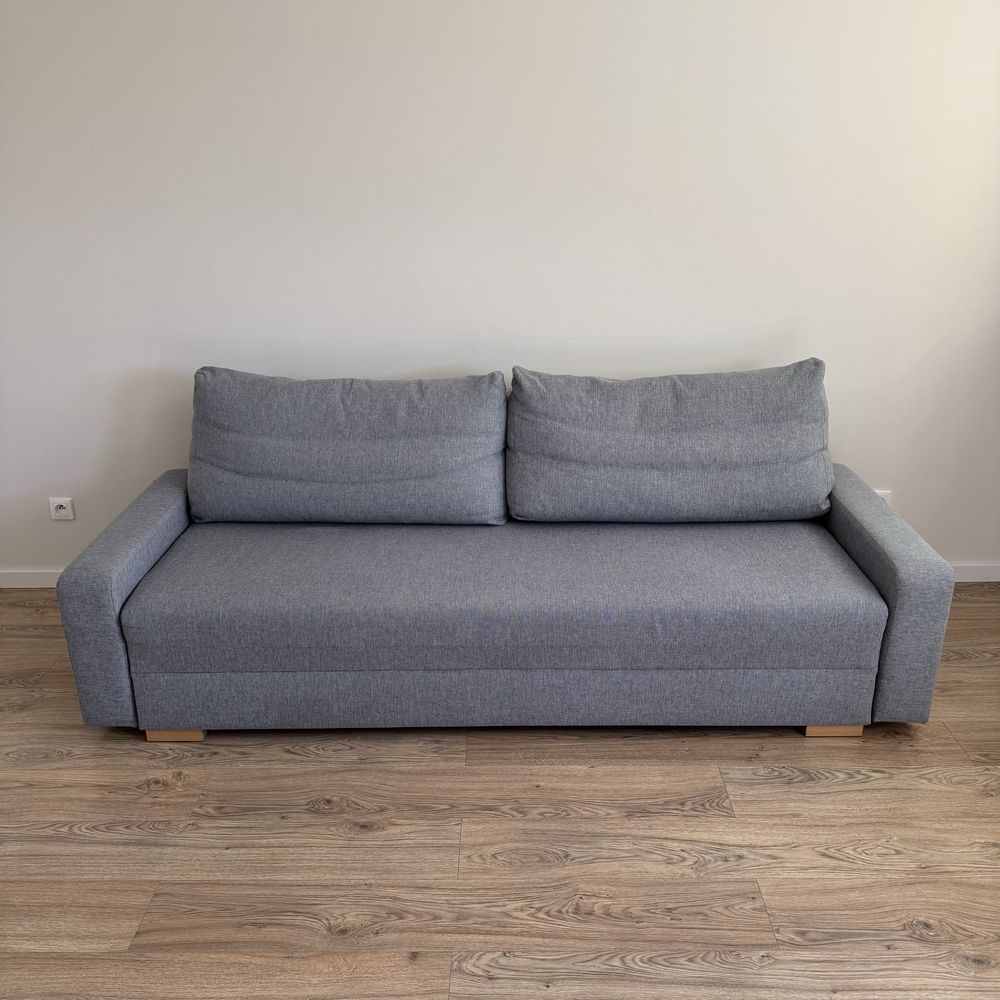 Szara sofa 3-osobowa rozkładana Grälviken IKEA
