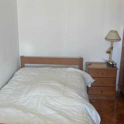 Mobília de quarto single com colchão,cama e mesa cabeceira