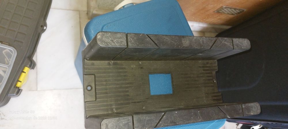 Caixa esquadria Plastico novo Entrego em alfragide e Benfica