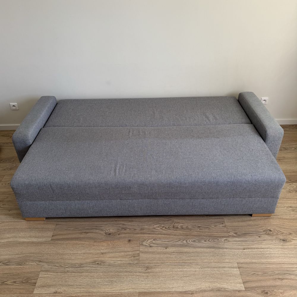 Szara sofa 3-osobowa rozkładana Grälviken IKEA