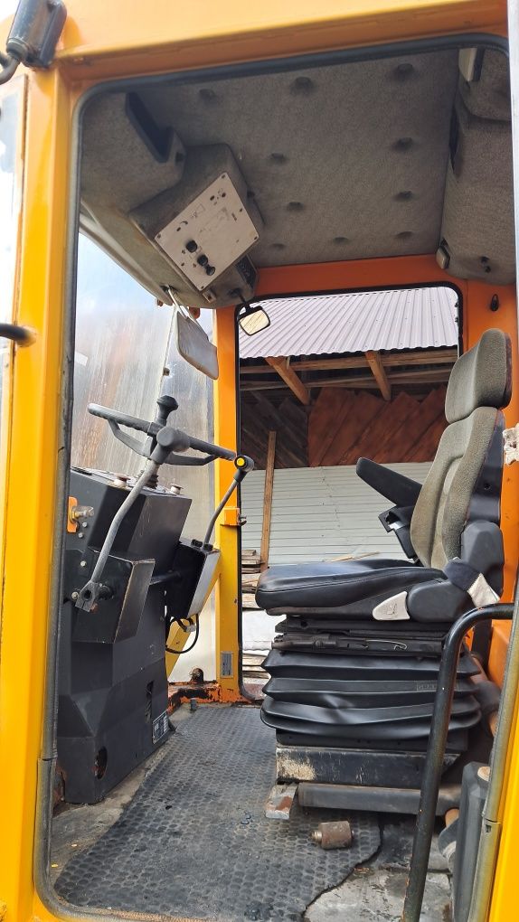 Каток дорожній AMMANN AV75