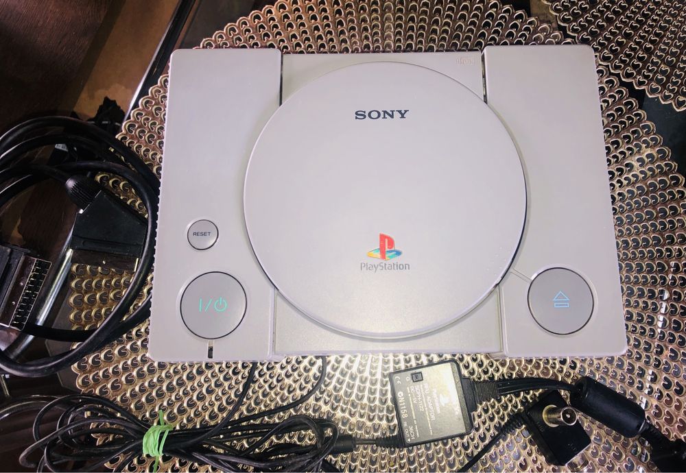 Konsola PS 1 stan idealny ! Sprawna !