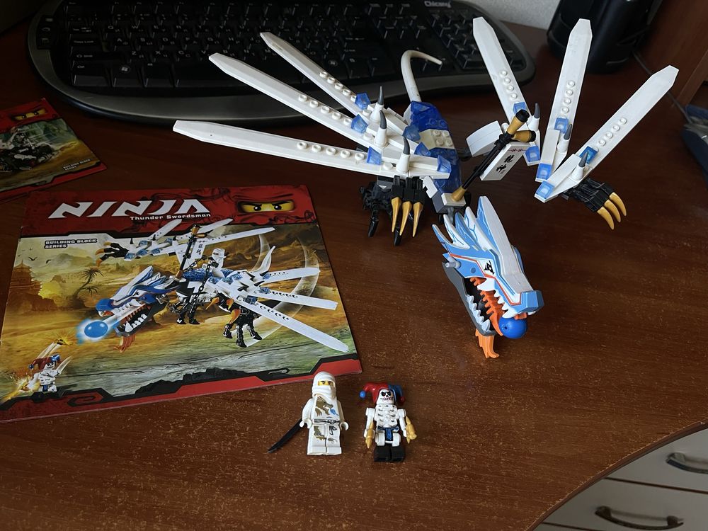 Lego Ninjago Thunder Swordsman 2260