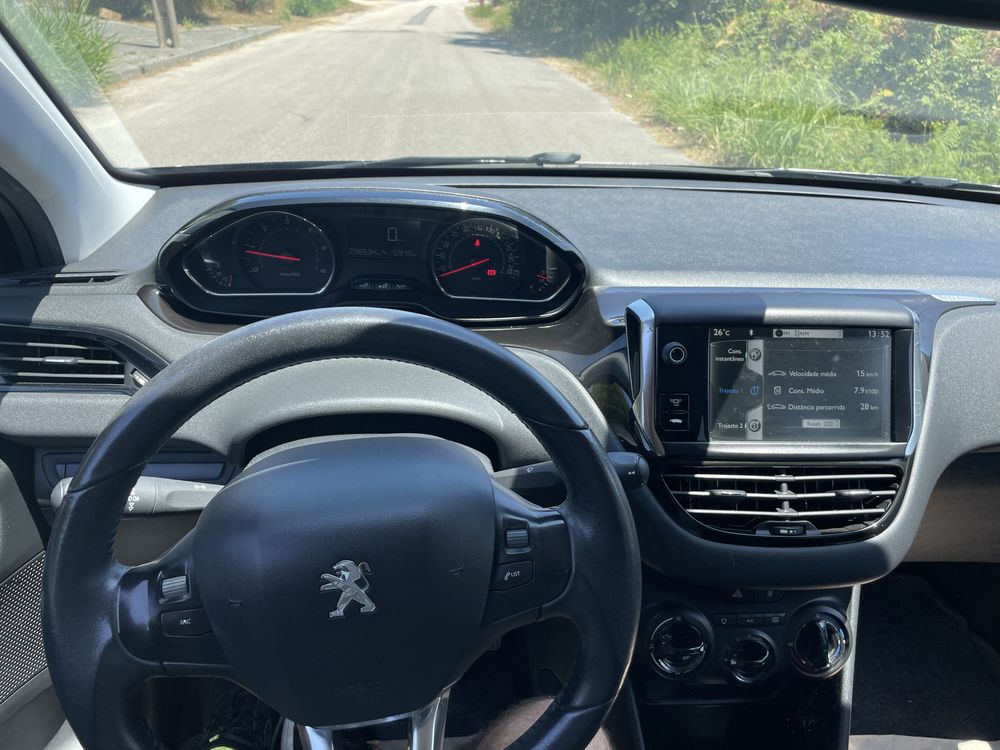 Peugeot 208 .1.4 HDI 14