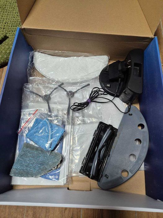 Робот-пилосос ECOVACS DEEBOT U2 White