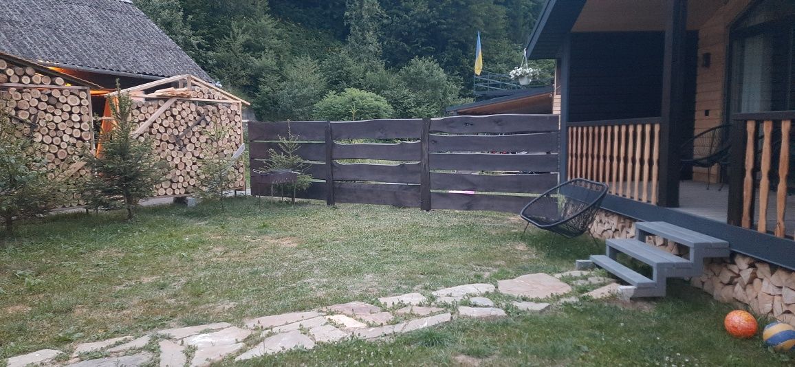 Котедж біля лісу 2