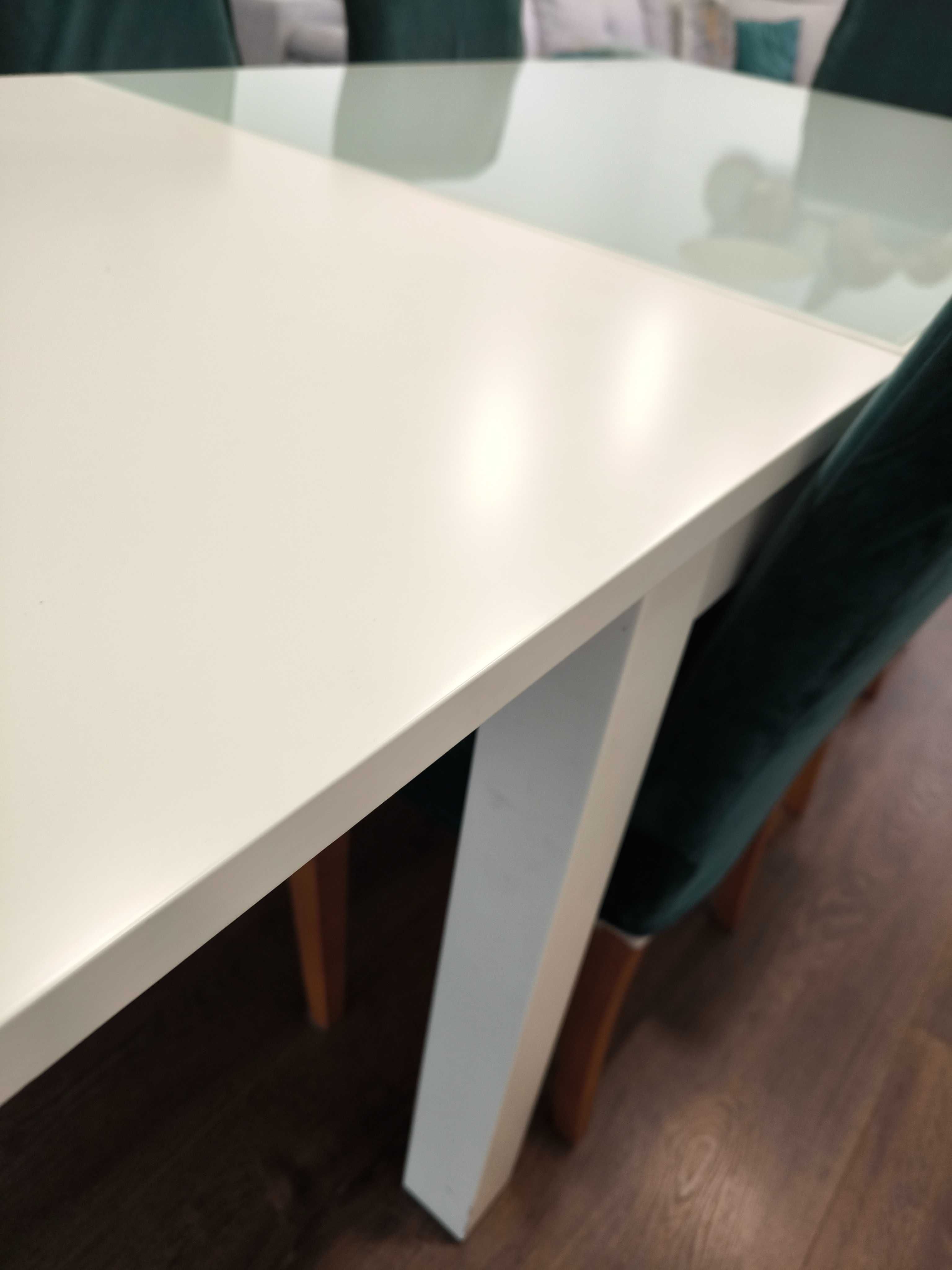 Mesa extensivel e cadeiras jantar