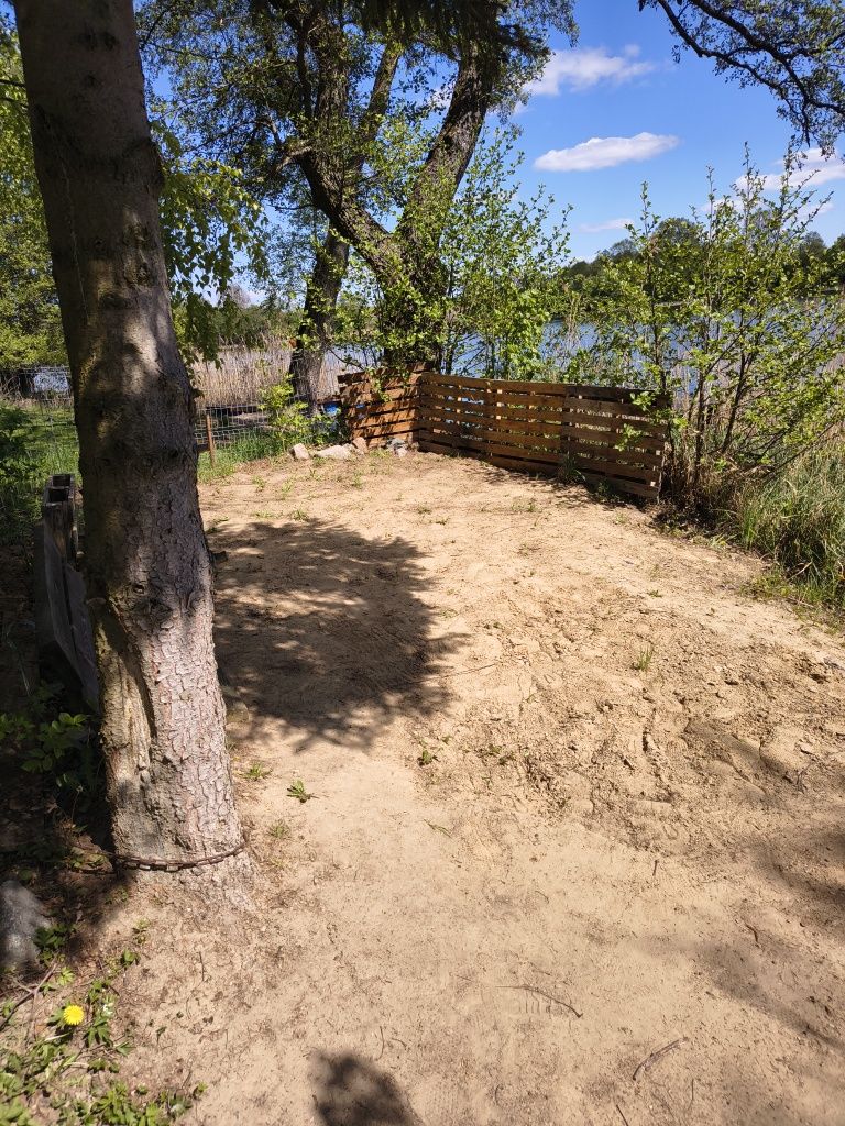 Domek letniskowy przy samej Lini  brzegową z własnym pomostem ogrodzon