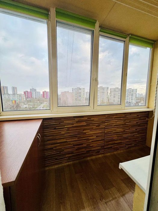 Продам 1-кімнатну квартиру, вул. Вершигори 9А, Дніпровський KA