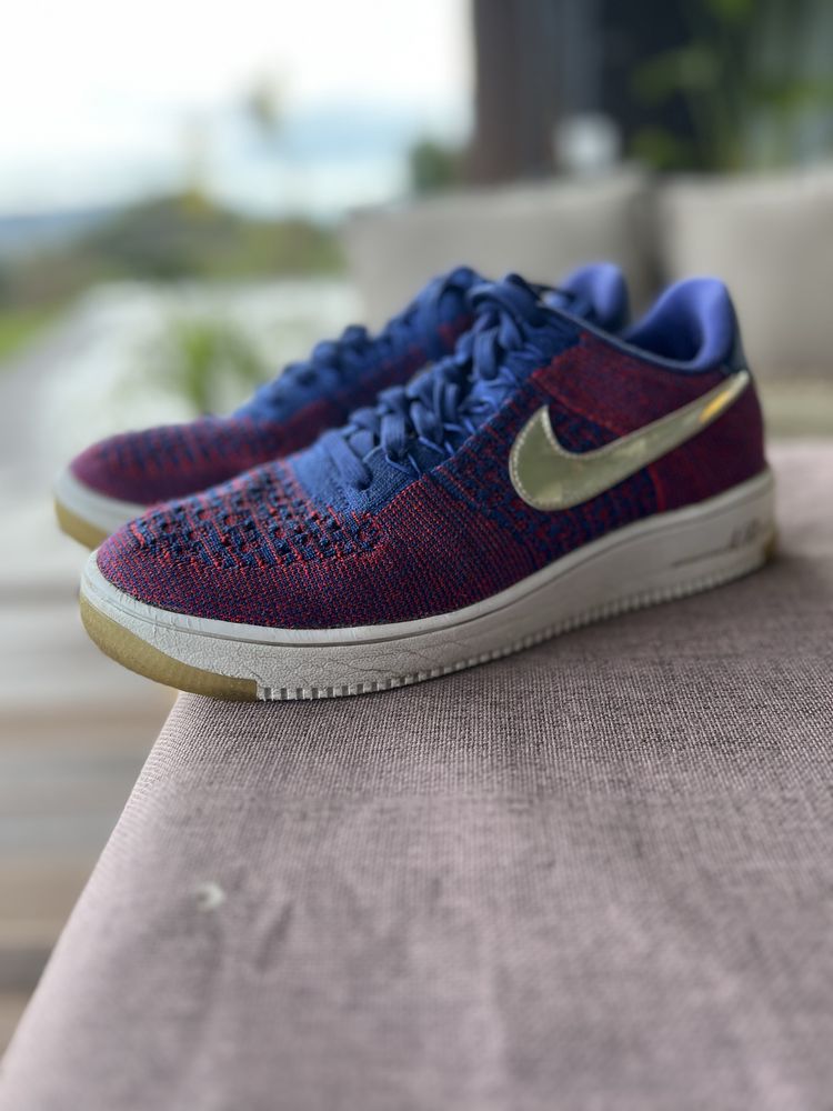 Sapatilhas NIKE AIR FORCE 1 - 42 size