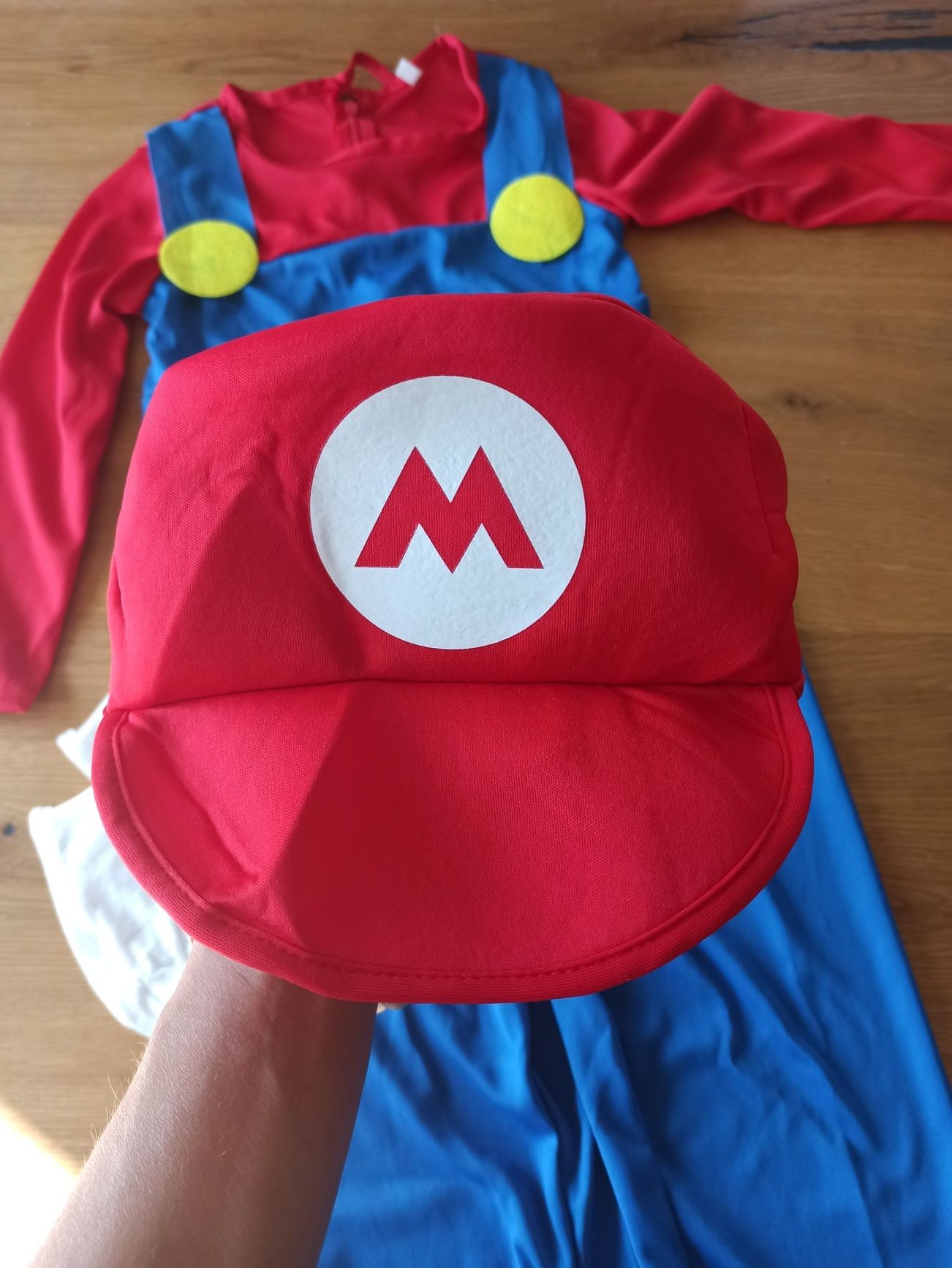 Nowy strój, kostium Super Mario Bros (Rozm.122)