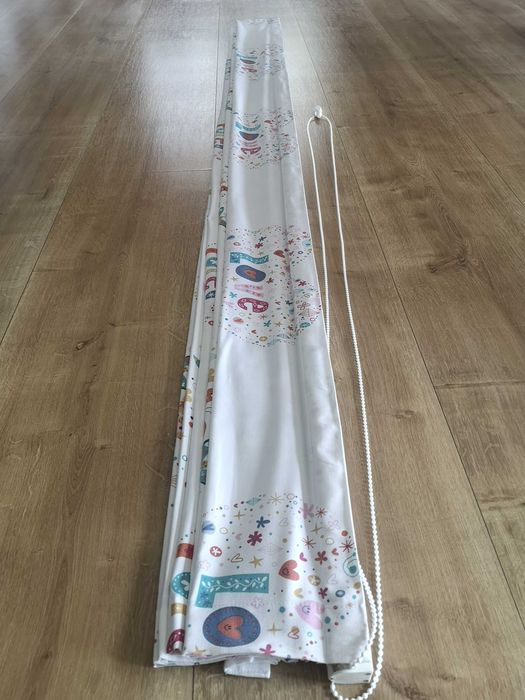 Roleta rzymska z karniszem o wym. 170x230cm z motywem serc i motyli