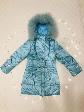 Зимняя курточка пуховик + комплект 4 год.