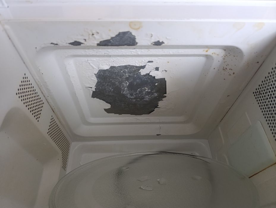 Піч мікрохвильова