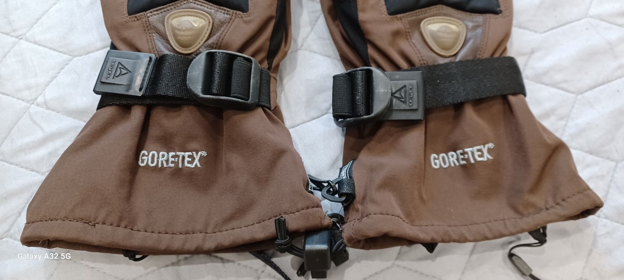 Rękawiczki Level Hand Gore-tex.