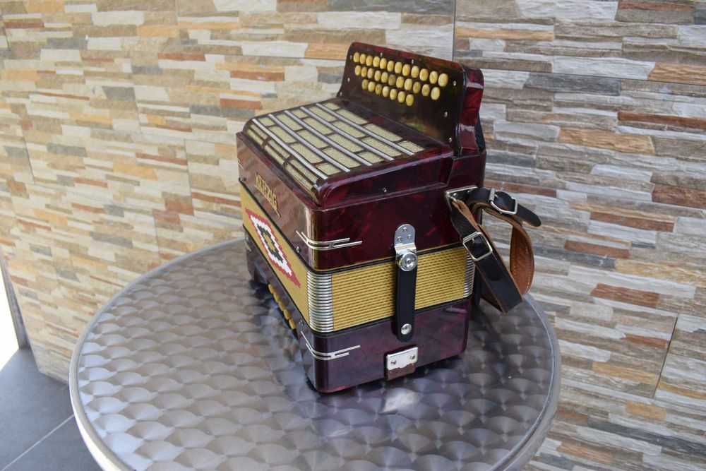 Concertina Hohner 3 Voz. Fa La Re