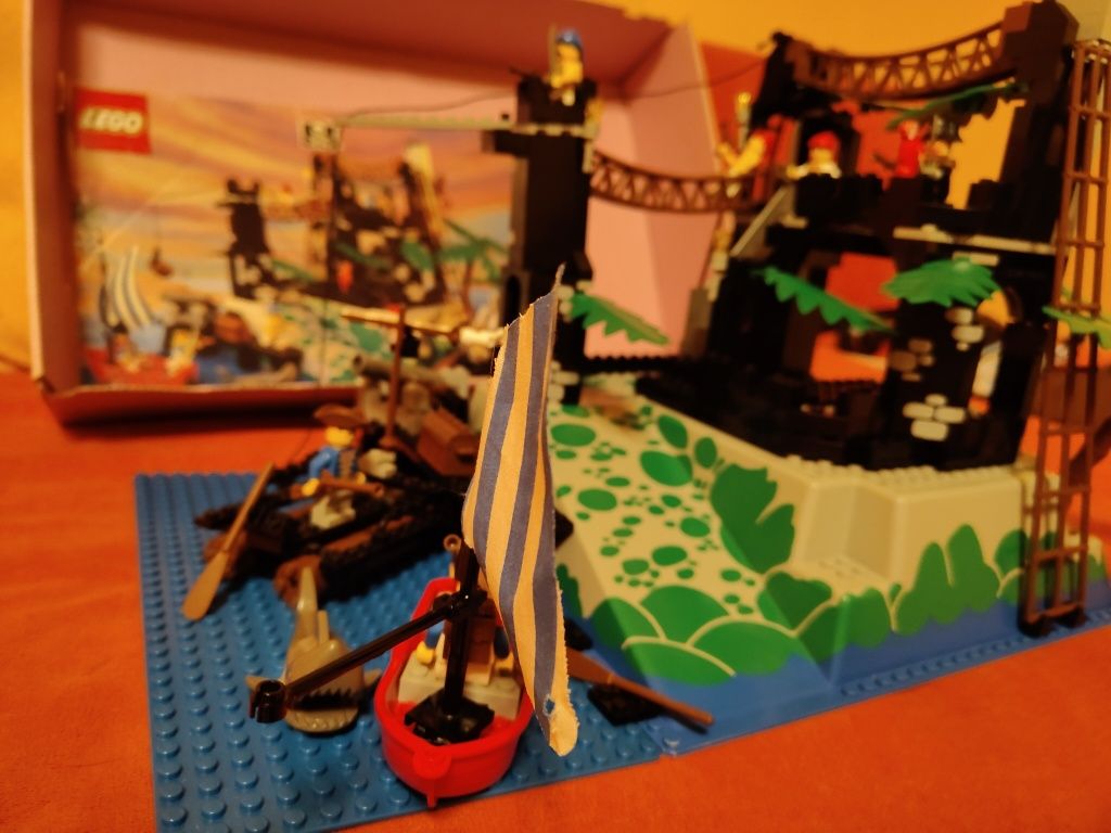 LEGO 6273 Rock Island Refuge UNIKAT