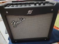 AMPLIFICADOR Fender Mustang I V.2 + FOOT SWITCH DA FENDER