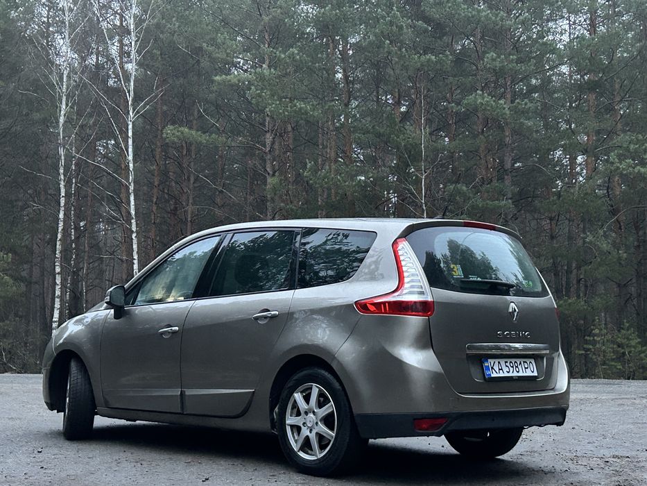 Авто в чудовому стані