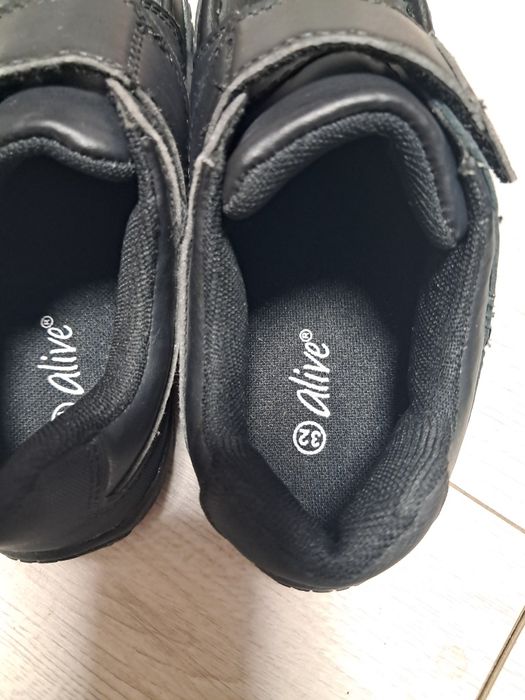 Туфлі шкільні для хлопчика.  НОВІ. 32 р