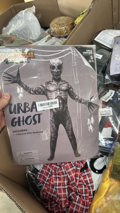 Palety Stroje Karnawałe Hallowen Mix z Amazon