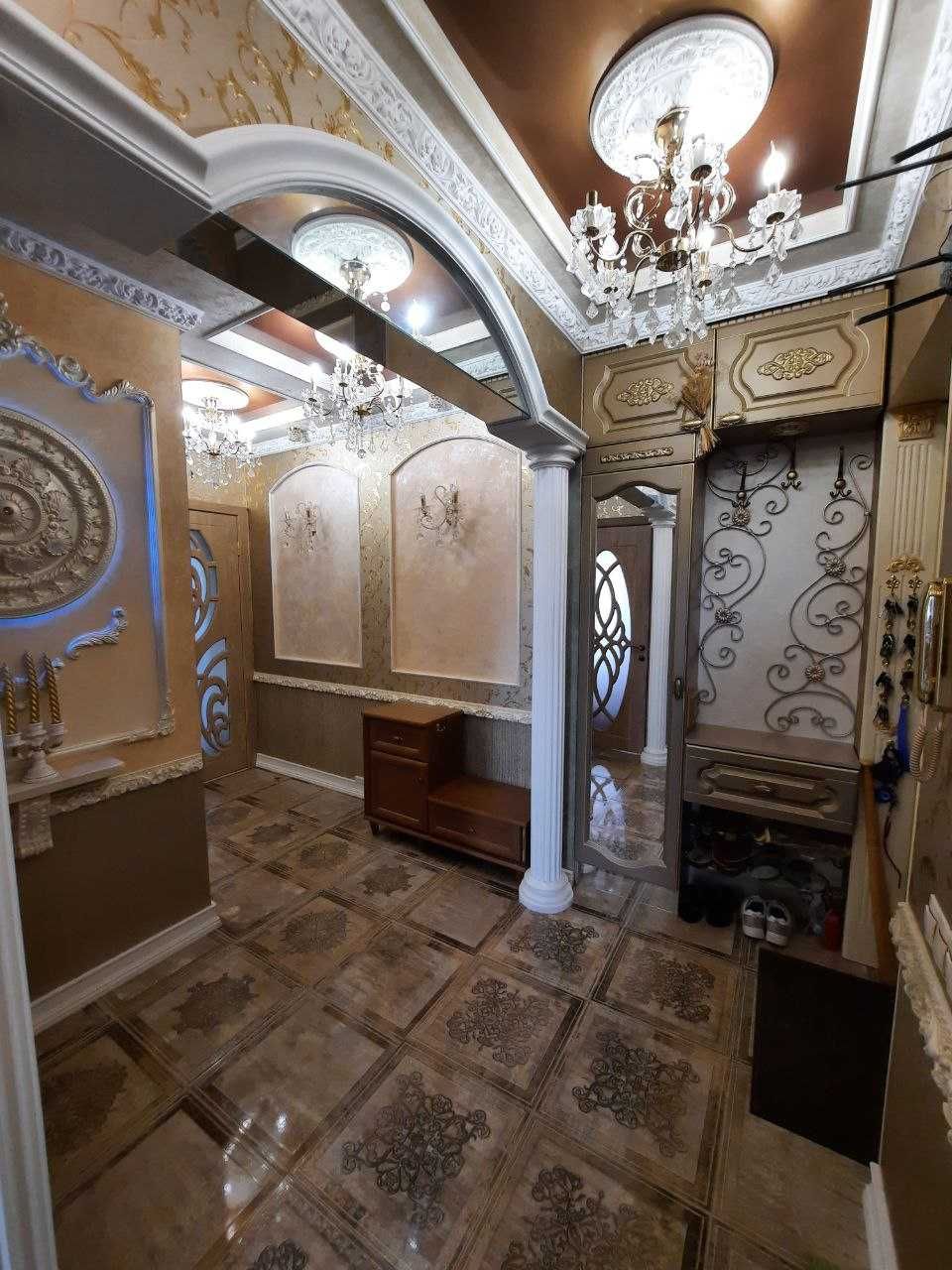 Продам свою  3ком.квартиру. метро Салтовское 3 мин. Пески.522м/р
