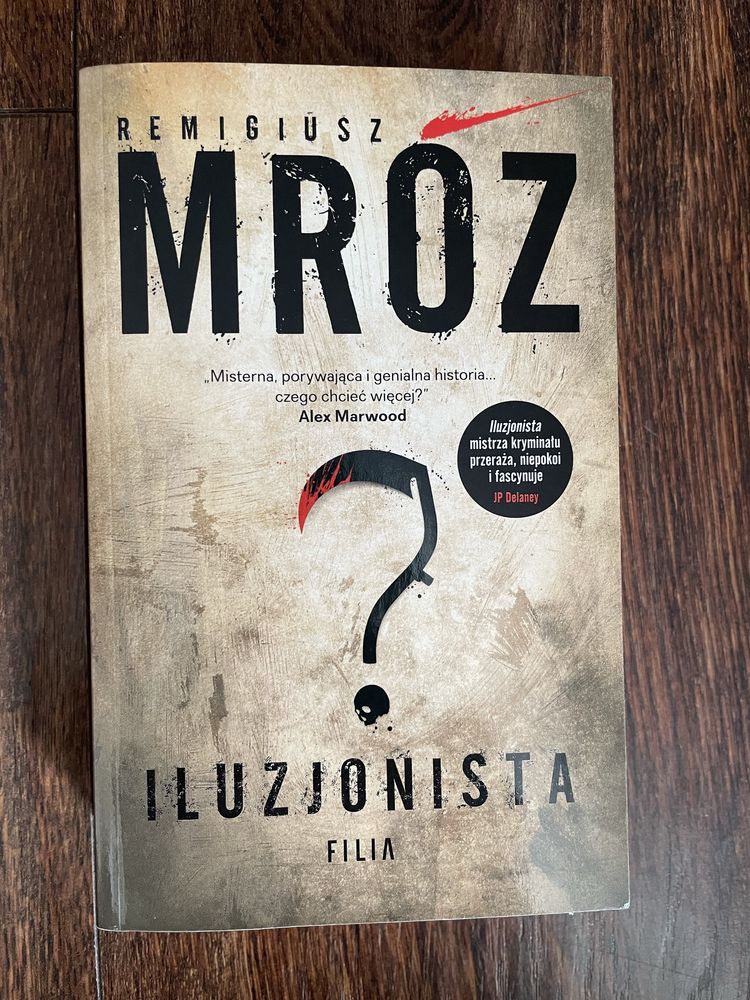 R. Mróz  Iluzjonista