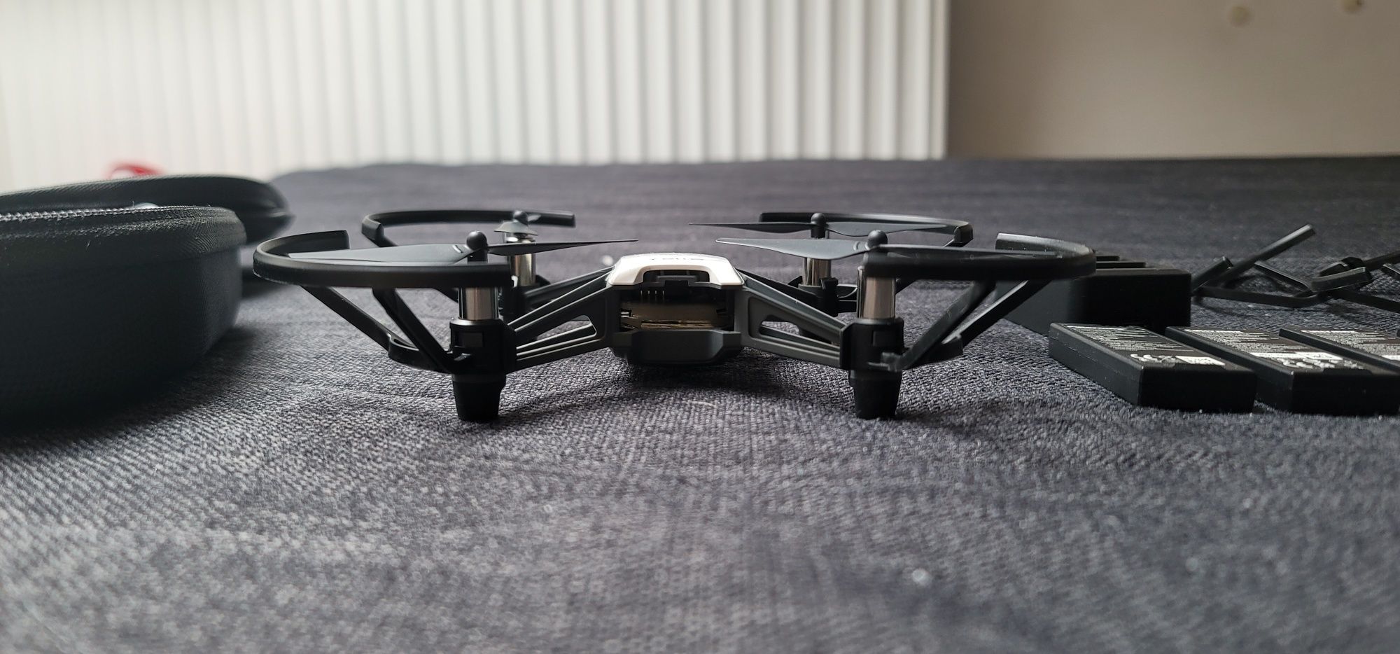 Dron dji ryze tello + 5 baterii