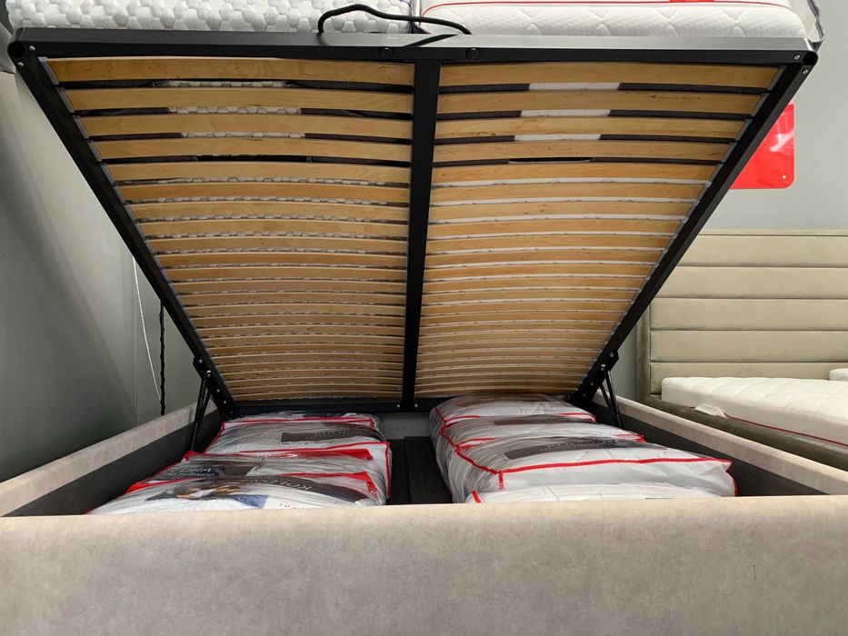 Łóżko Bed Design Valerio rama light z pojemnikiem 160x200-Ekspozycyjne
