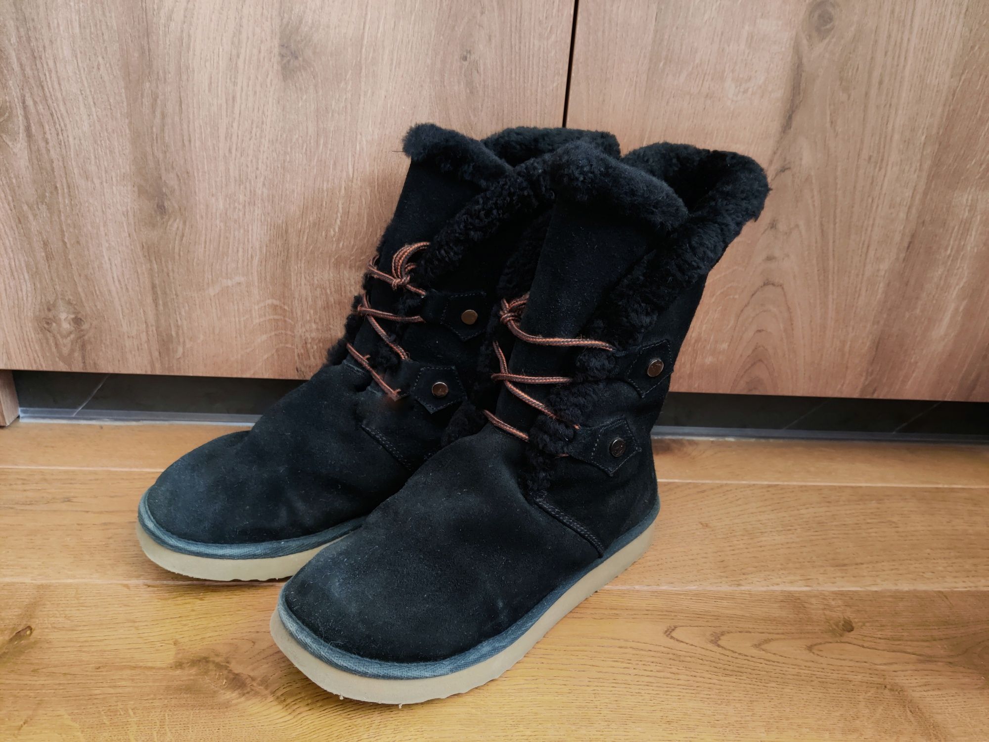 Buty zimowe typu Ugg śniegowce zamszowe r.39