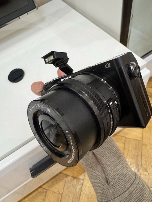 Камера Sony A6100 + об’єктив 16–50mm OSS (стан відмінний)