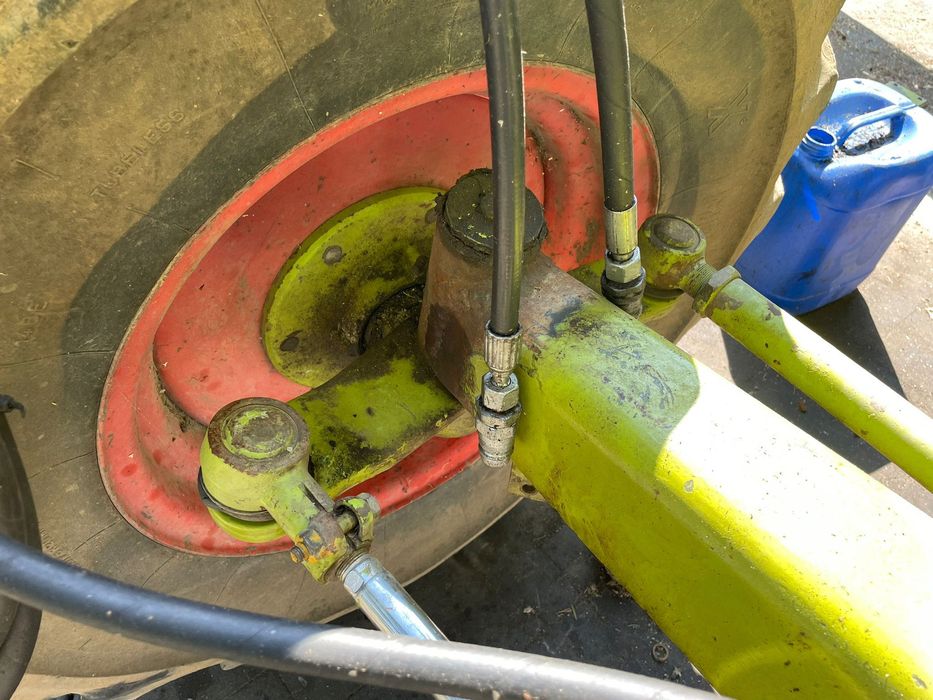 Claas Dominator 118 maxi SL kola tyl dobry stan Piasta zwrotnica