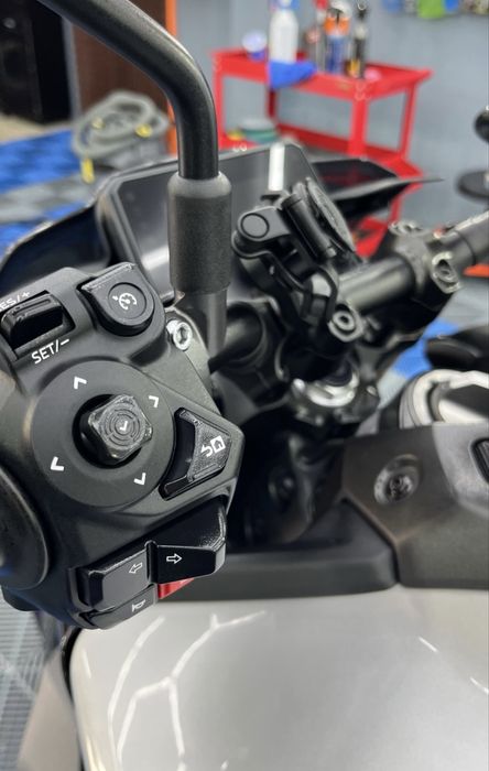 Vendo MT09sp ou troco por Ducati streetfighter V2