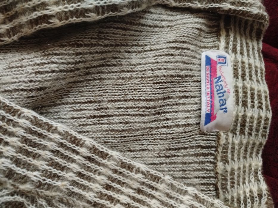 Кофта жіноча шерстяна. В'язана кофта. Жіночий одяг.