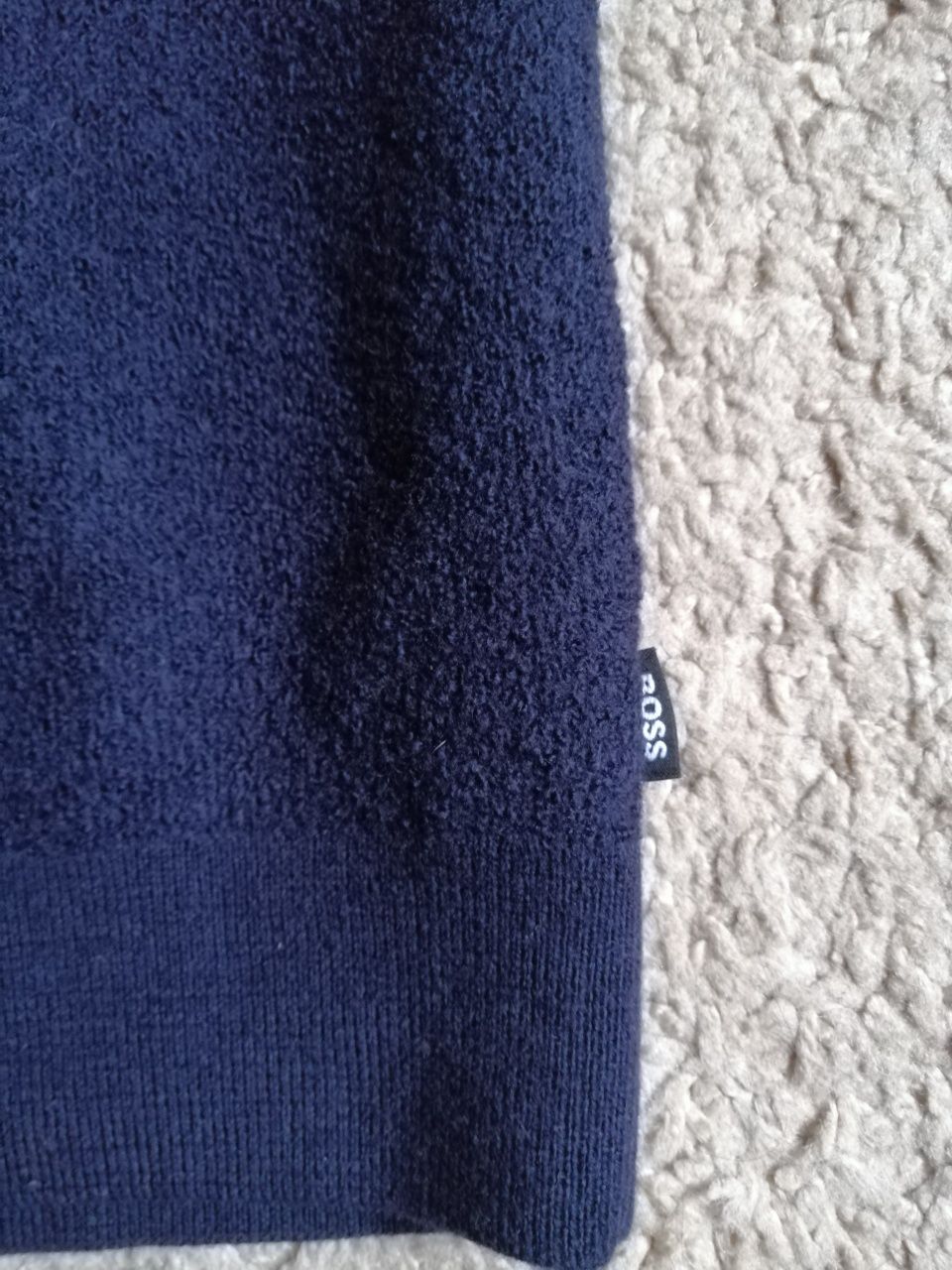 Hugo boss sweter z kołnierzykiem L wełna