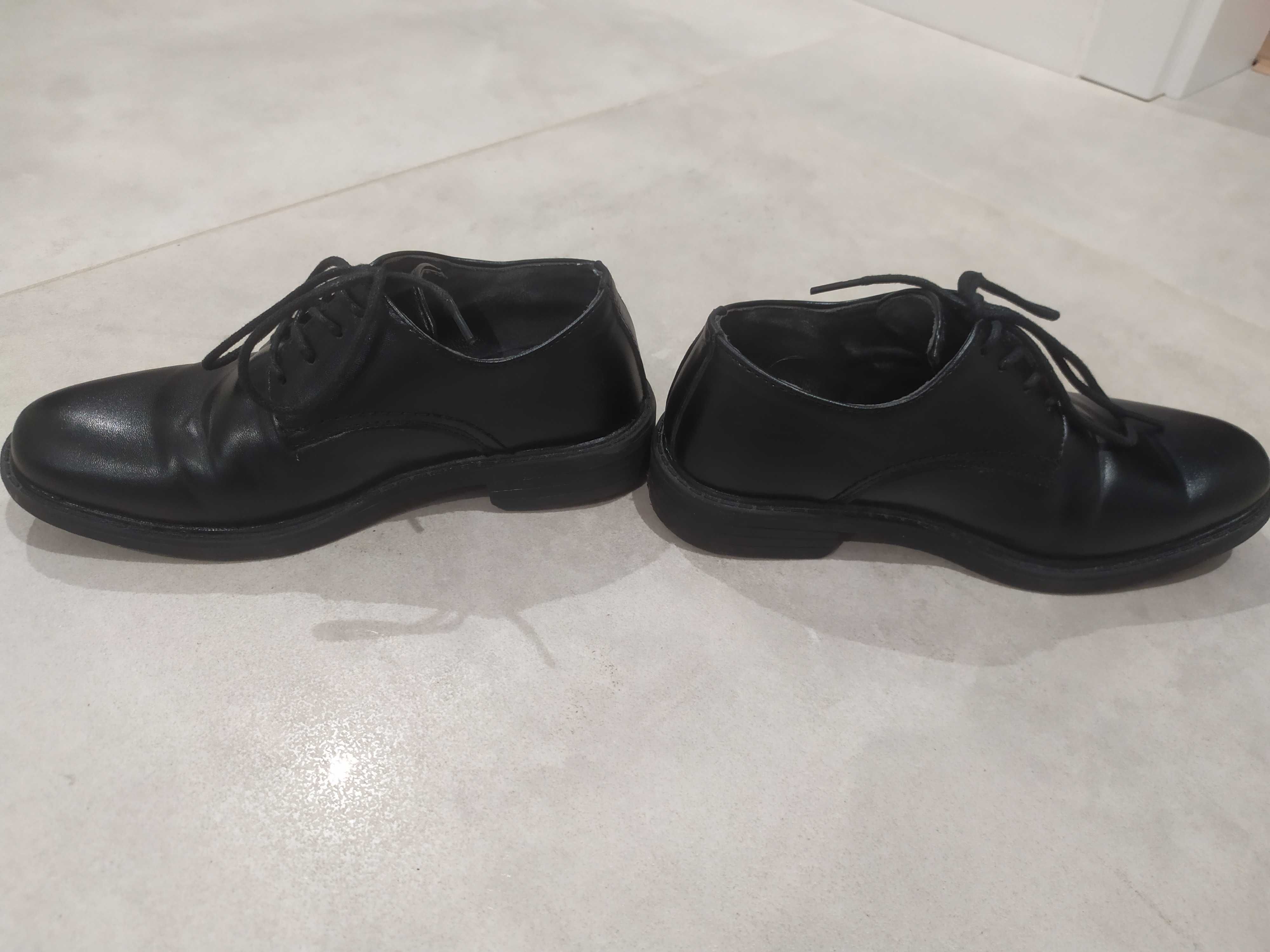 Buty Czarne półbuty chłopięce Ottimo r. 32 na komunię eleganckie